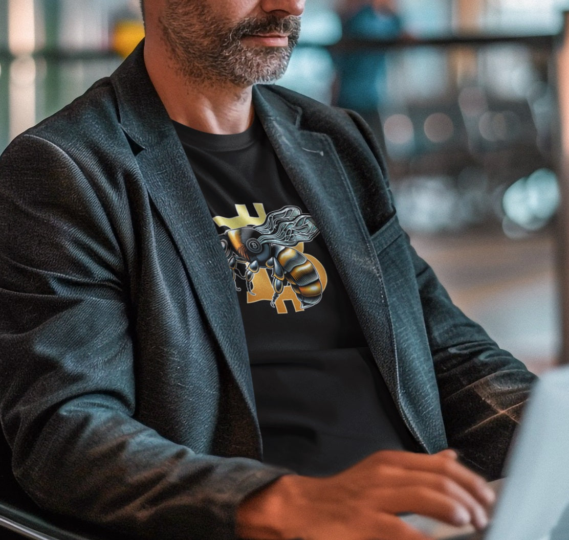 CypherHornet/Bitcoin High Quality, Light Weight T-Shirt — Vintage | Crypto Gift